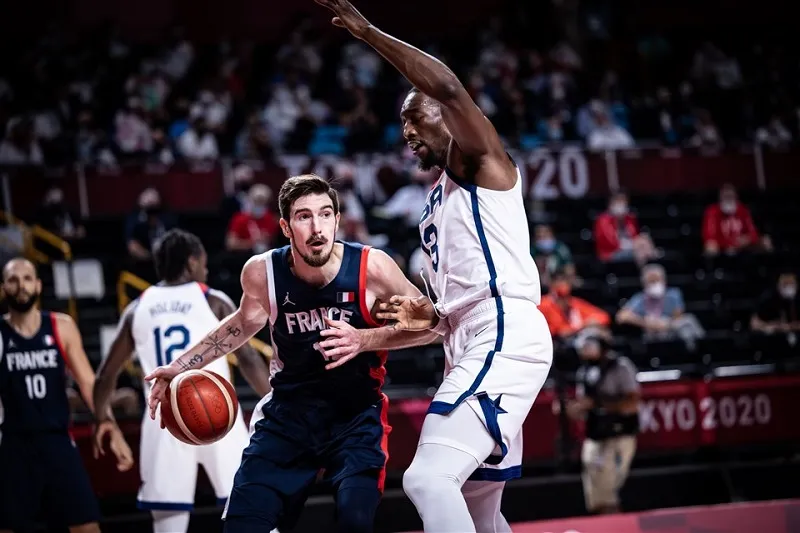 Người chơi nên tìm hiểu thông tin về các đội thi đấu